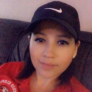 Meet your Posher, Noemi